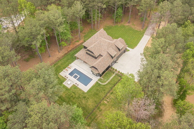 Exterior view of 1050 Garton Road in Burns, TN