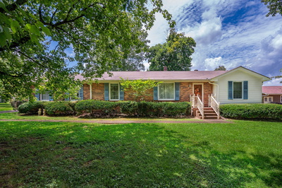 310 Lisa Ln