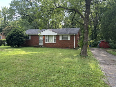 21 Charlemagne Blvd