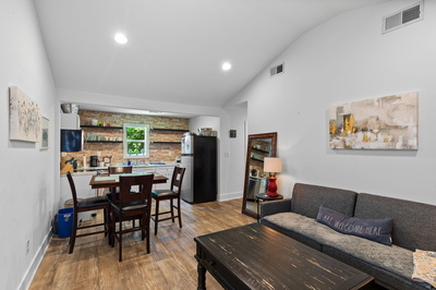 413 Lockland Dr