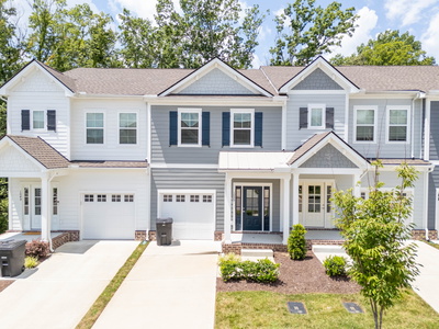 1055 Sweetleaf Dr