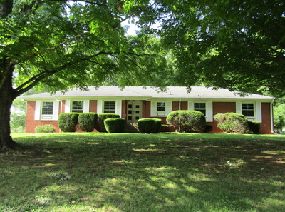 2108 Powell Ln