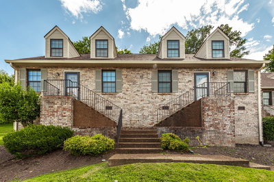 114 Deerpoint Ln