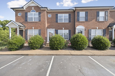 340 Stewarts Landing Cir