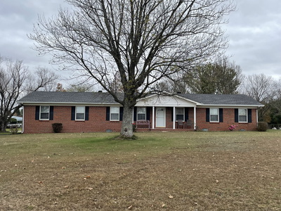 3912 Smithville Hwy