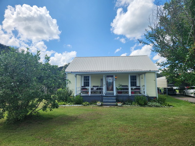 110 Hummingbird Dr