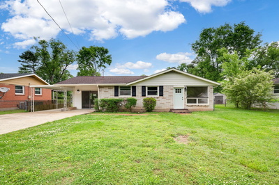 3234 Moorewood Dr