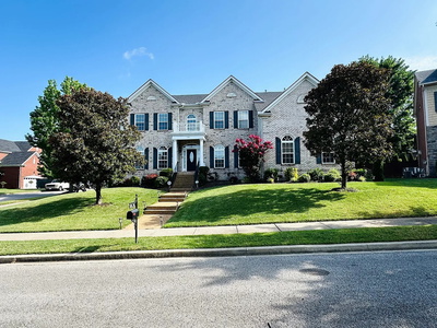 1100 Lyon Ct