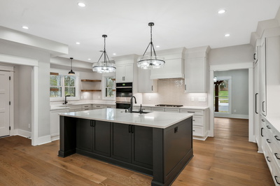 1120 Bradley Dr