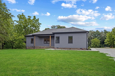 1038 W Main St