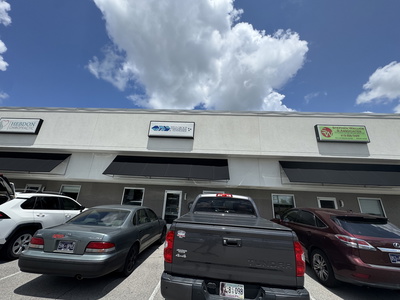 313 E College St #3