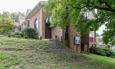 232 Glenstone Cir