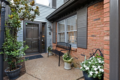 238 Hearthstone Manor Ln
