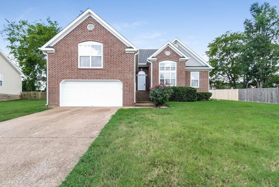 2737 Aston Woods Ln
