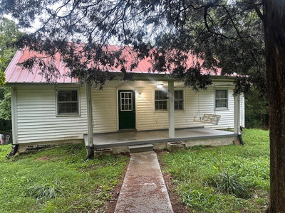 525 Hickory Cir