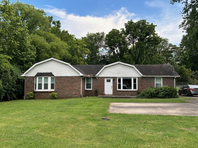 106 Donna Dr