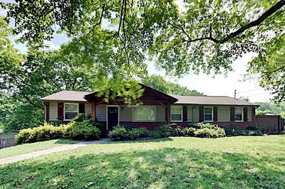 534 Whispering Hills Dr