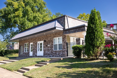 311 Hawkins Rd