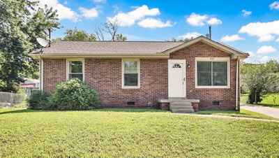 909 Lucas Ln