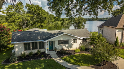 220 Sterling Rd
