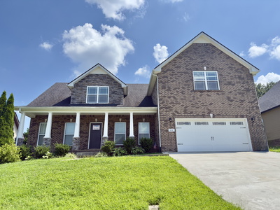 532 Larkspur Dr