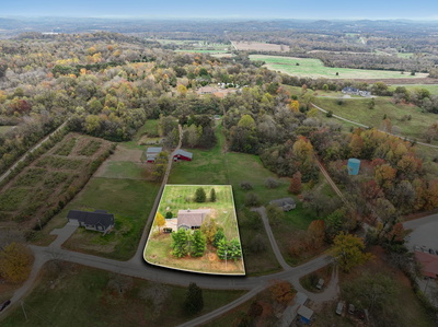Exterior view of 2728 Brown Hollow Rd in Columbia, TN