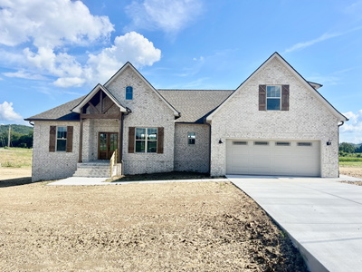 Exterior view of 1802 Cindys Court in Cornersville, TN