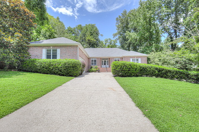 604 Georgian Way