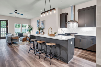 1050 Noble Loop