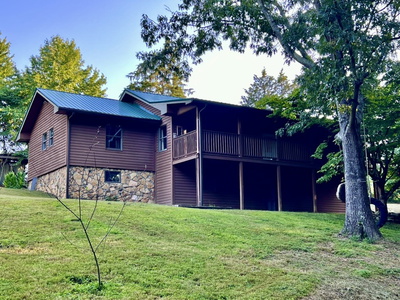 198 Brandy Hollow Ln