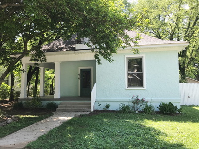 Exterior view of 829 N Spring St in Murfreesboro, TN