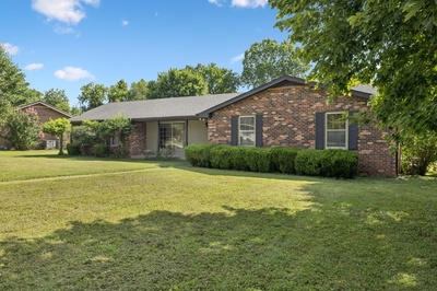 507 Hitt Ln