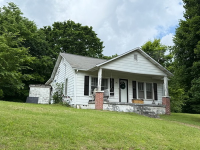 1910 River Rd