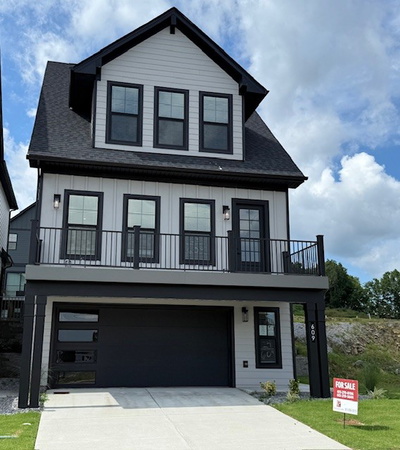 609 Gustaf Dr