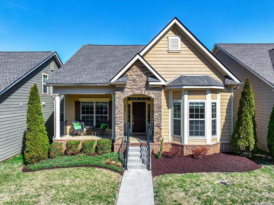 2438 Arden Village Dr