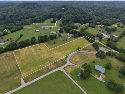 620 Harvey PVT Ln