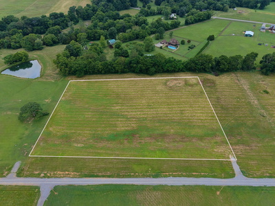 680 Harvey PVT Ln