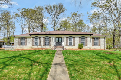 1623 Shady Crest Dr