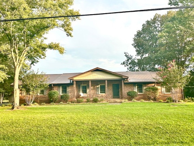 3586 River Rd