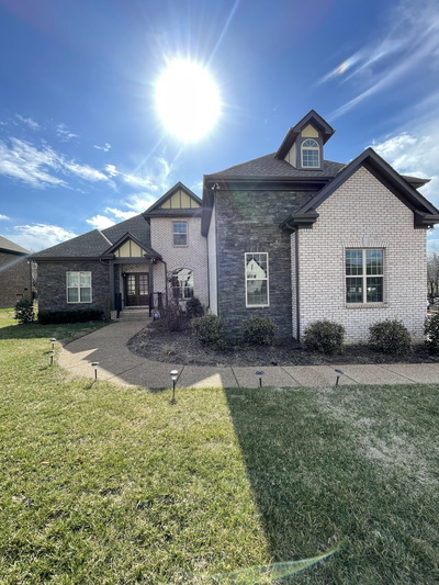2006 Eagle View Road