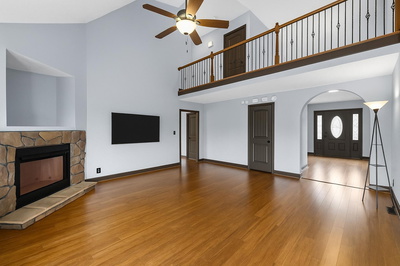 1590 Cobra Ln