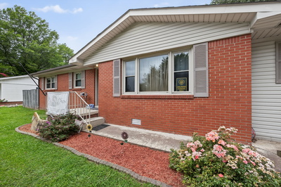521 Thomas Ave