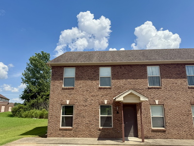 1705 Manning Dr