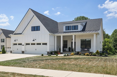 7708 Woodford Dr