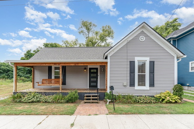 106 E 9th St