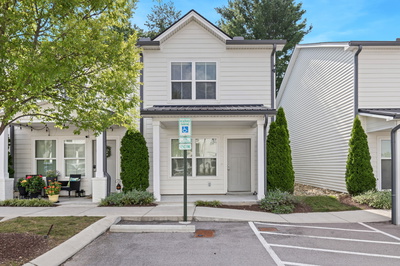 612 Hadley Village Blvd