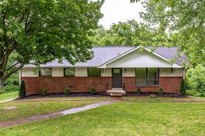 418 Foothill Dr