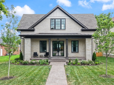 848 Bradford Ave
