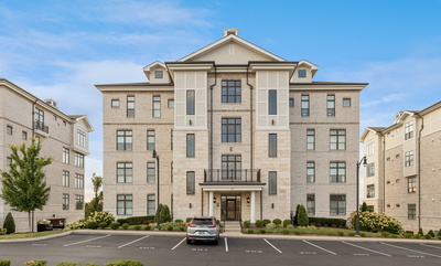 1024 Club View Dr