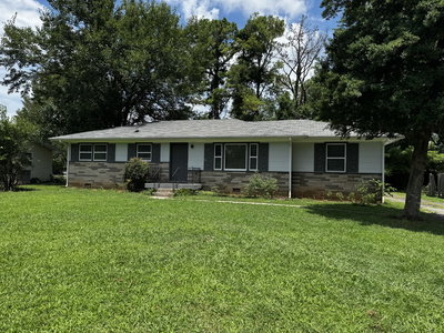 1018 Lawndale Dr